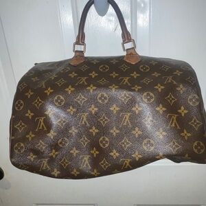 Louis Vuitton speedy